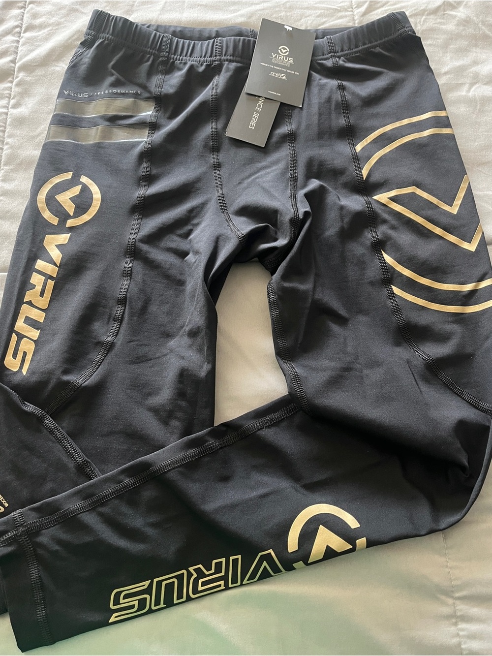 VIRUS Men's Action Sport Performance Compression Pants Black Size Large NWT